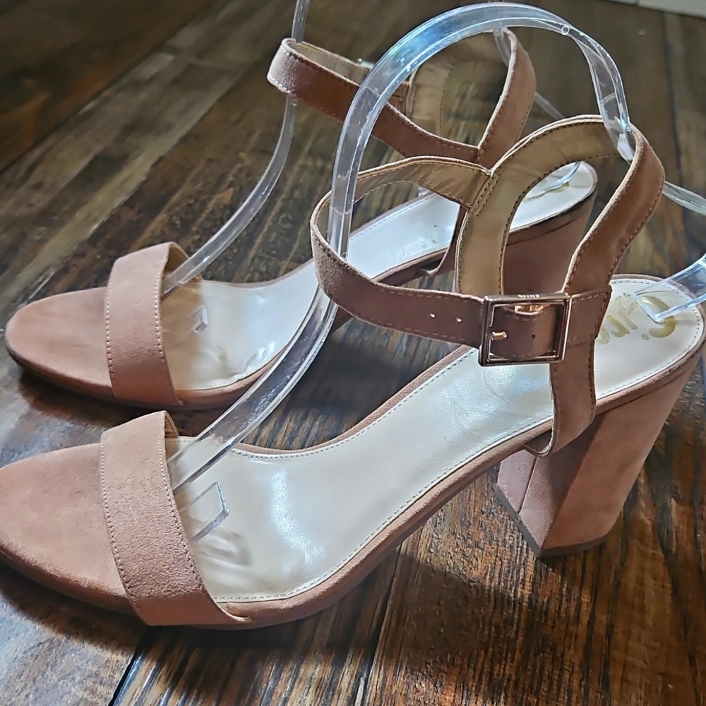 Circus by Sam Edelman Women's Tan‎ Suede Leather Heeled Sandals. Size 10